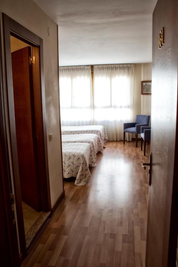 Alojamiento Covadonga Onís Exterior foto